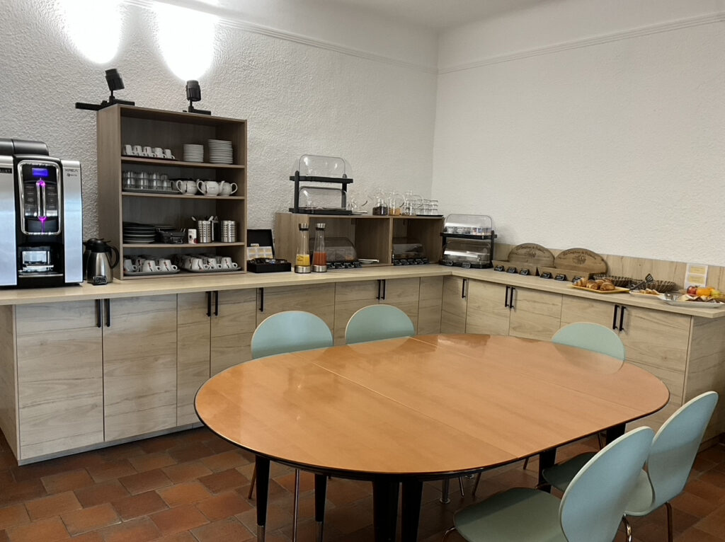 salle petit déjeuner